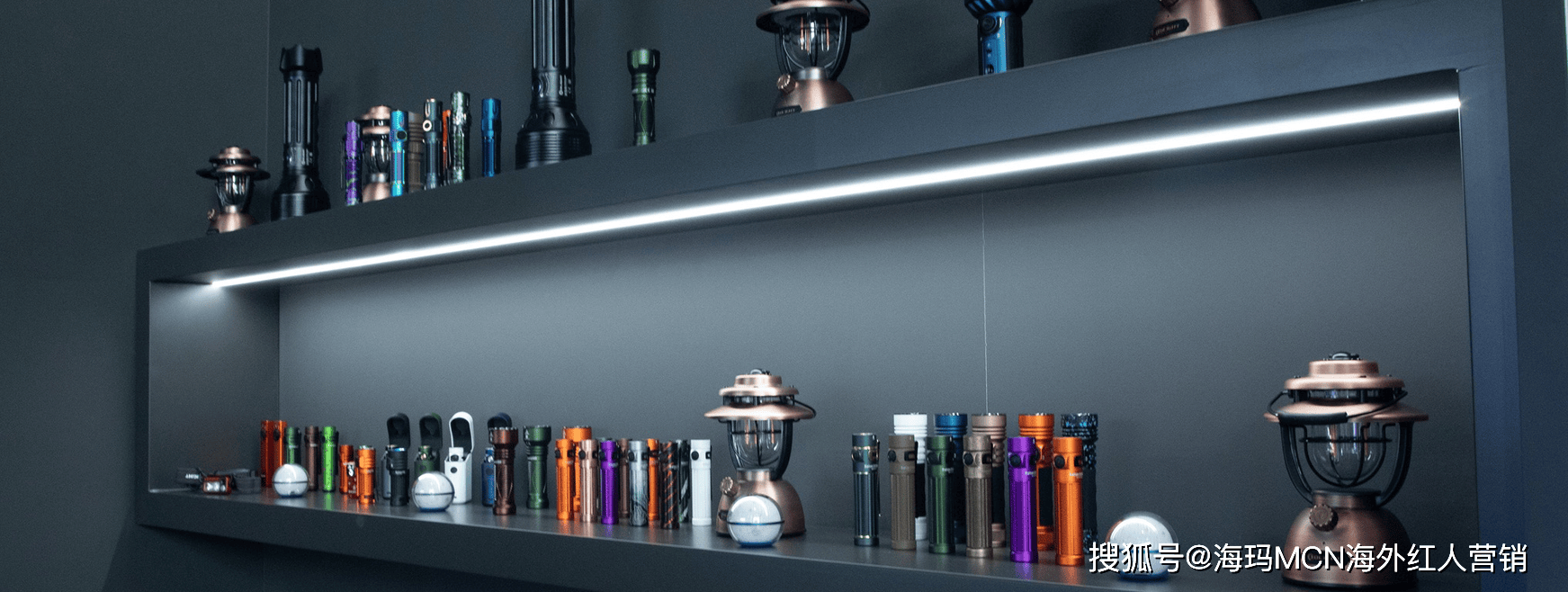 筒”在海外年入超十亿翻身冲进IPO！瓦力棋牌试玩海外红人营销它靠“手电(图2)