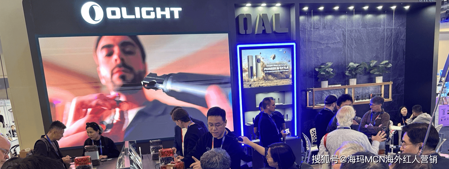 筒”在海外年入超十亿翻身冲进IPO！瓦力棋牌试玩海外红人营销它靠“手电(图11)